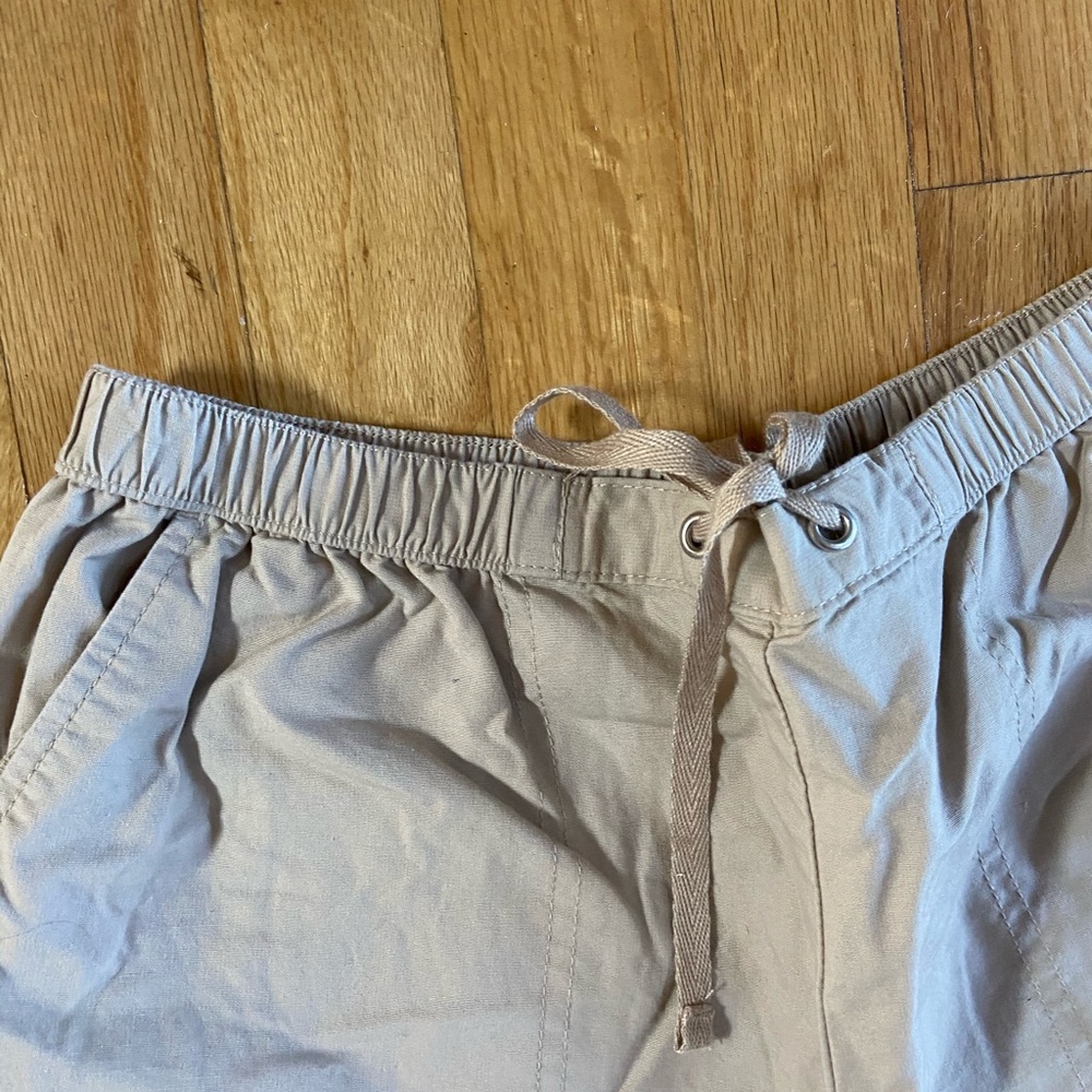 Tan capris - Picture 2 of 2